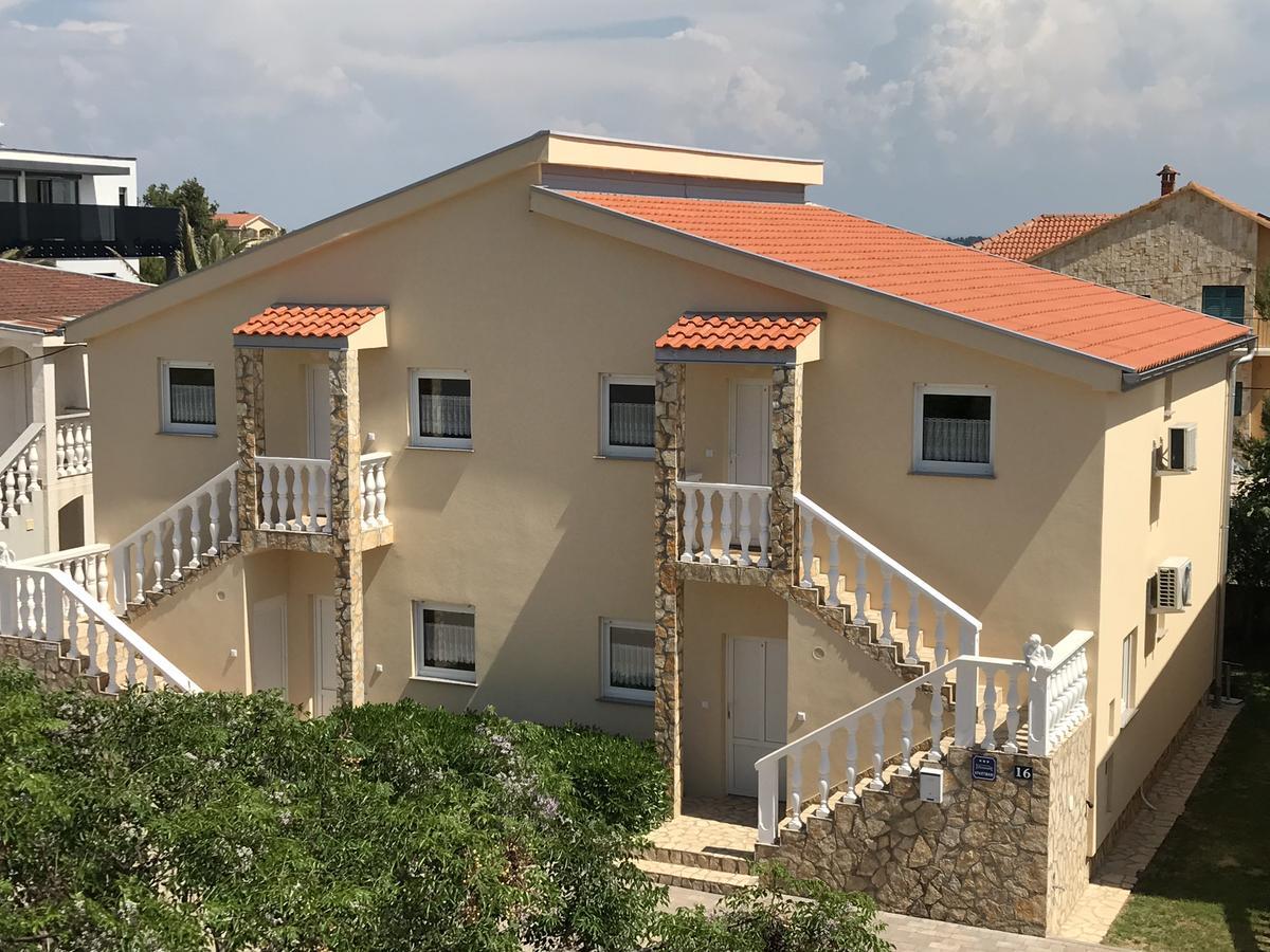 Apartments Villa Engeli 维尔 外观 照片